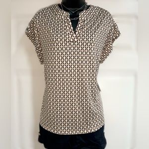 Women’s Prescription Concept v-neck blouse.  Black & tan. Size S. NWT